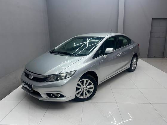 HONDA CIVIC 1.8 LXS 16V FLEX 4P MANUAL HONDA CIVIC 1.8 LXS 16V FLEX 4P MANUAL